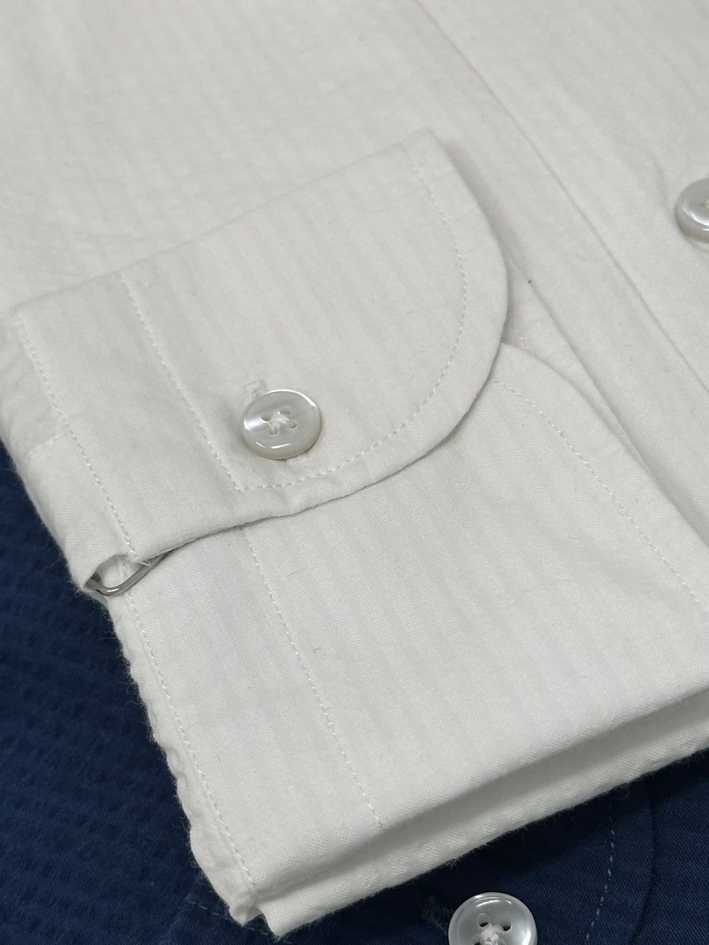 Men's white seersucker 100% cotton shirt - Shop stylish high-quality mens sport shirts by Ike Behar.